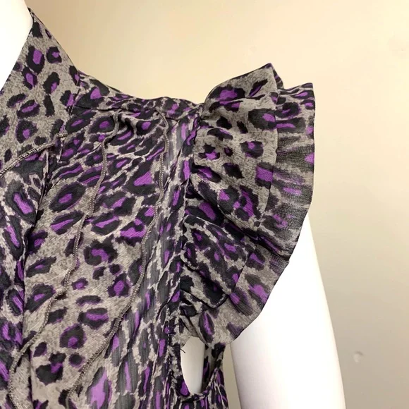 Animal print blouse by Miley Cyrus - Picture 4 of 5